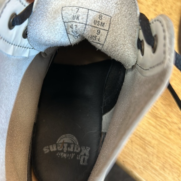 Dr Martens men’s size 8 ladies size 9 worn but in great condition - Picture 14 of 16